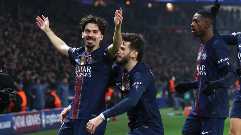 大罗有大罗的看法，C罗给我们带来多少快乐，请随便看一下八分钟我罗集锦